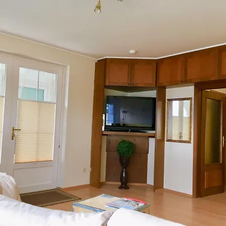 Panorama Harrys Bike Tours Appartement *